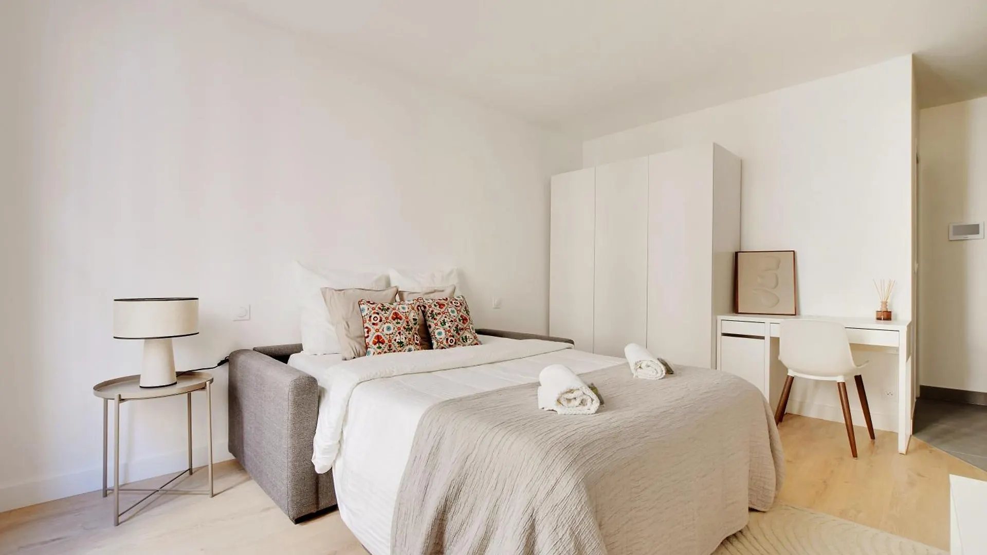 Boutiques Apartments Paris 0*,